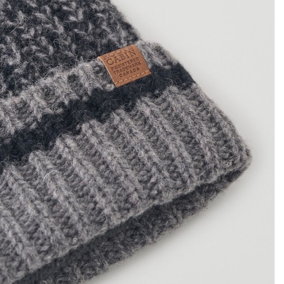 Roots Cabin Lambs Wool Blend Winter Hat Toque - Picture 4 of 8